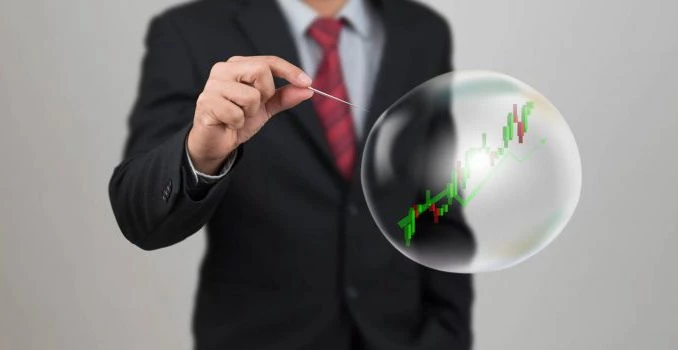 19 χρόνια από το σκάσιμο της μεγάλης «φούσκας»: Τα 163,8 δισ. ευρώ που έγιναν καπνός και οι 4, μόνο, μετοχές με κέρδη